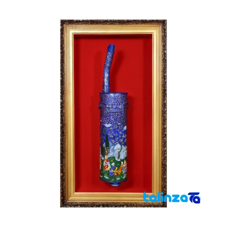 metal artwork - Front view design and key details