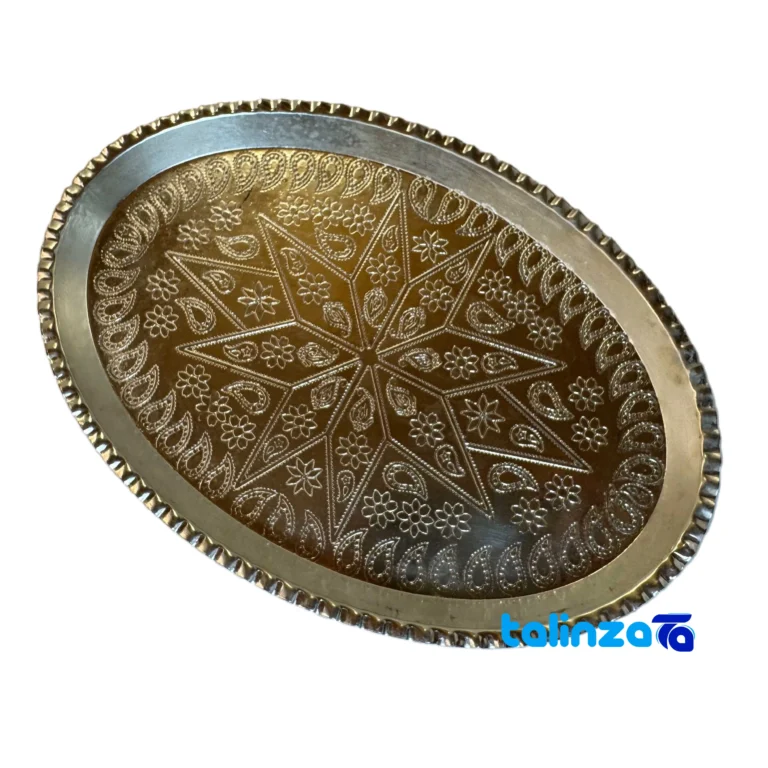 Front view of Star Copper Oval Tray design and key details