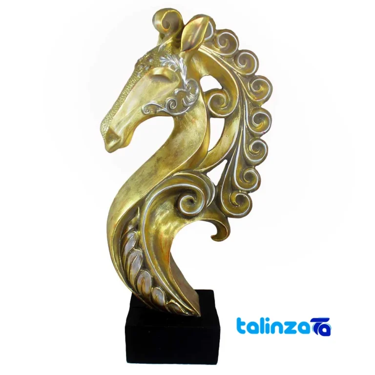 horse statue - Front view design and key details
