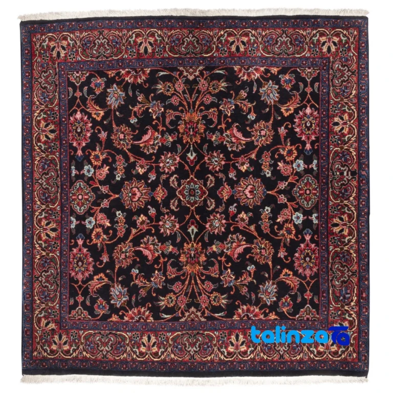 handwoven rug - Top view pattern and color tone