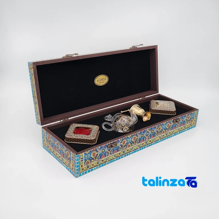 Aghaleh gift saffron set - Front view grade and packaging