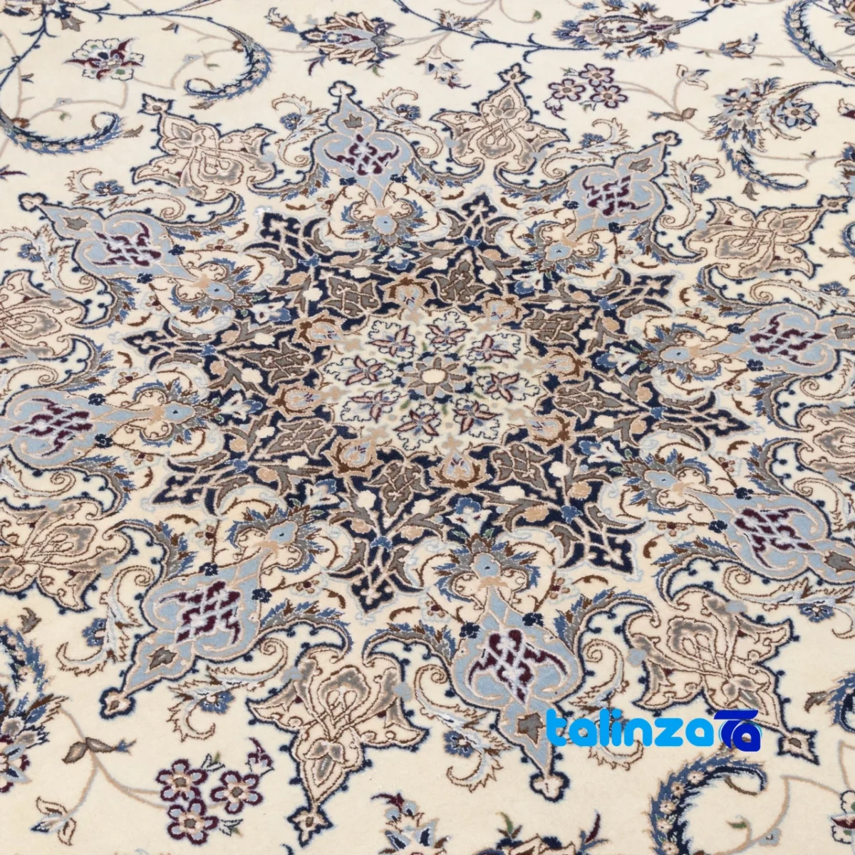 Si Persia Handwoven Rug Elegant Design pile texture close-up (Detail view)