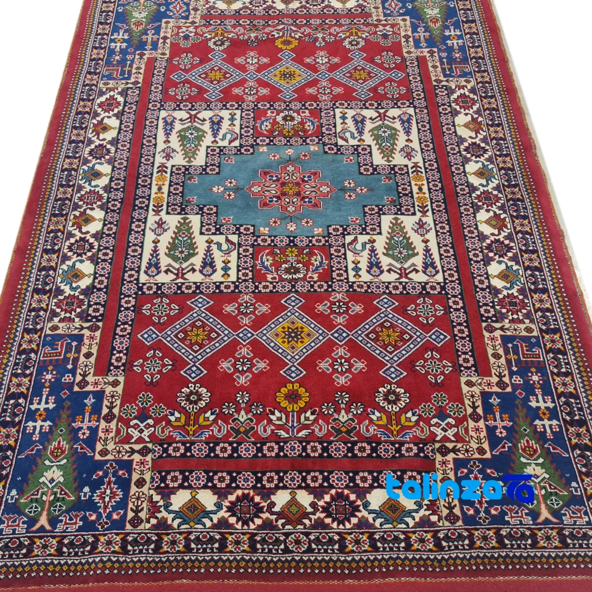Weave close-up of Qashqai Handwoven Carpet Traditional Design material and craftsmanship