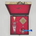 Close-up of Aghile Saffron Gift Set with Cardamom strand quality