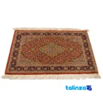 Weave close-up of Si Persia Handwoven Rug Elegant Design 89x58x1 cm material and craftsmanship