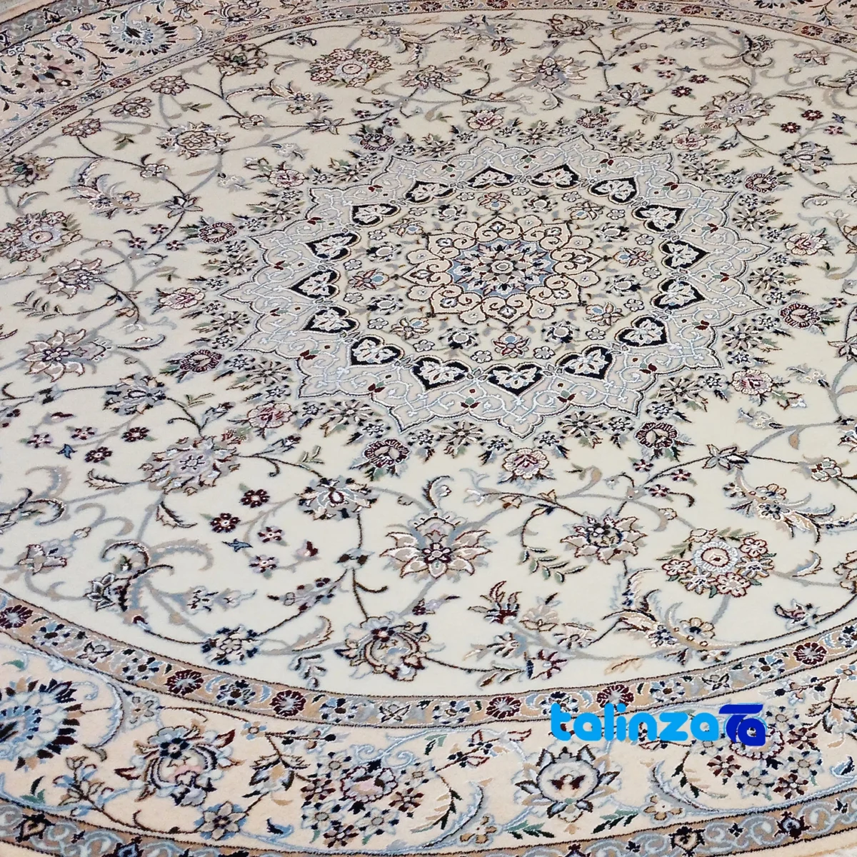 Nain Handwoven Carpet Round Design Natural Colors material and craftsmanship (Weave close-up)
