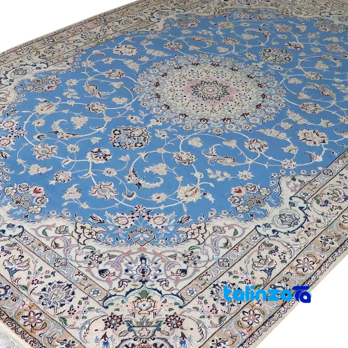 Nain Handwoven Rug Elegant Design - Weave close-up showing material and craftsmanship