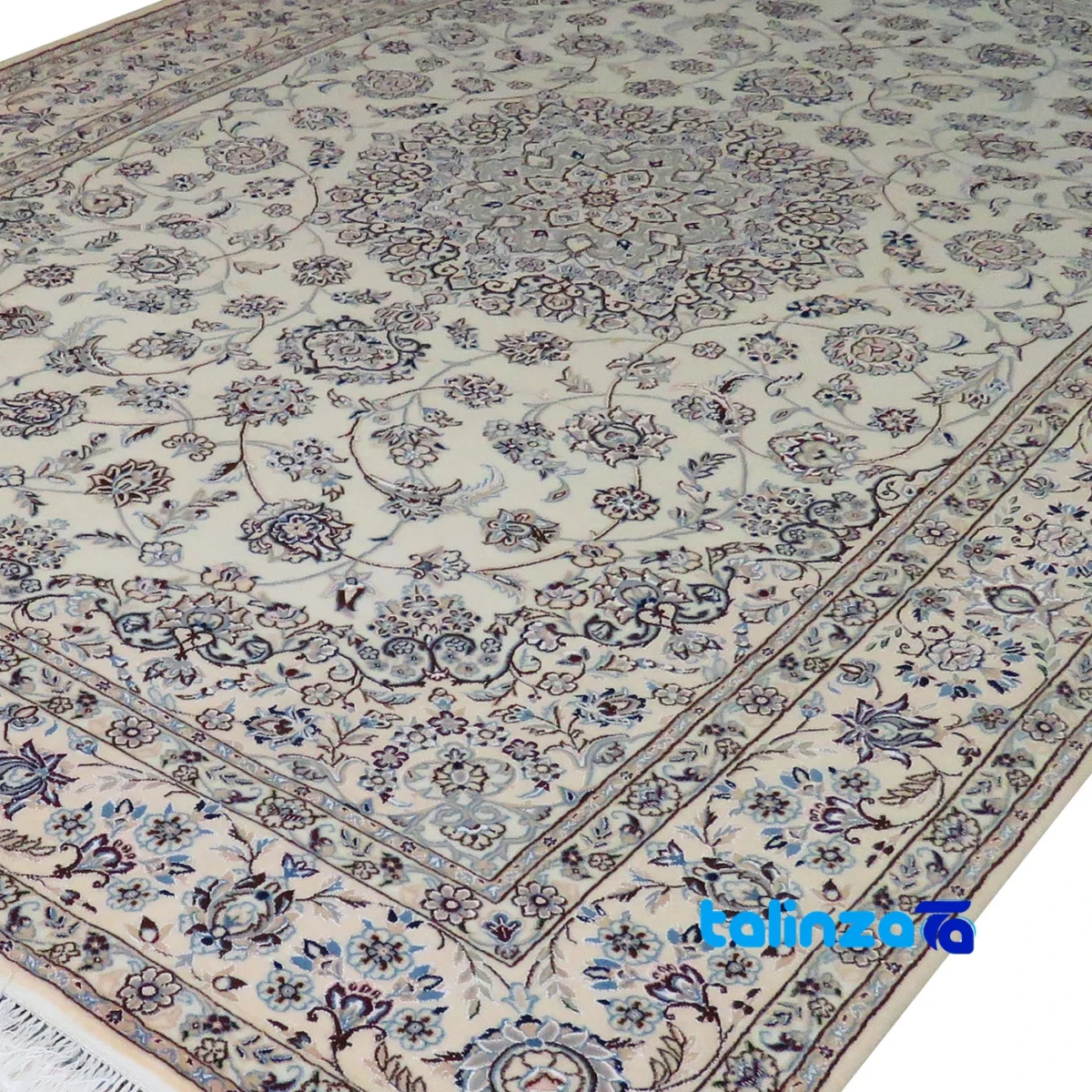 Nain Handwoven Carpet Latchak Design Cream 305x205x0. pile texture close-up (Detail view)
