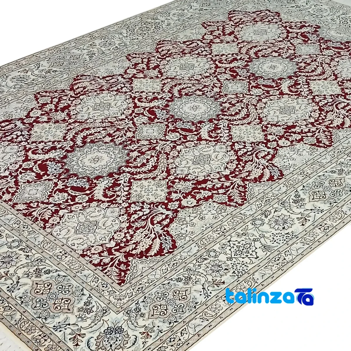 Nain Royal Handwoven Carpet Luxurious Red Hand washable pile texture close-up (Detail view)