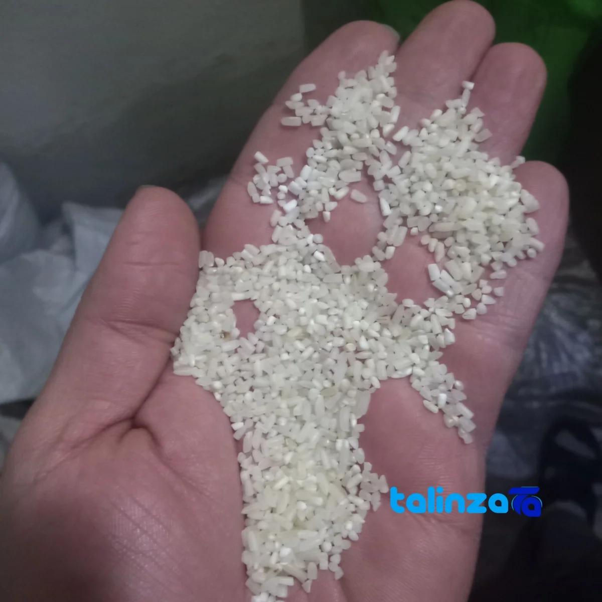 Detail view of Fajr Rice Semi-Broken Non-Aromatic Shushtar Grade 1 nuts close-up texture