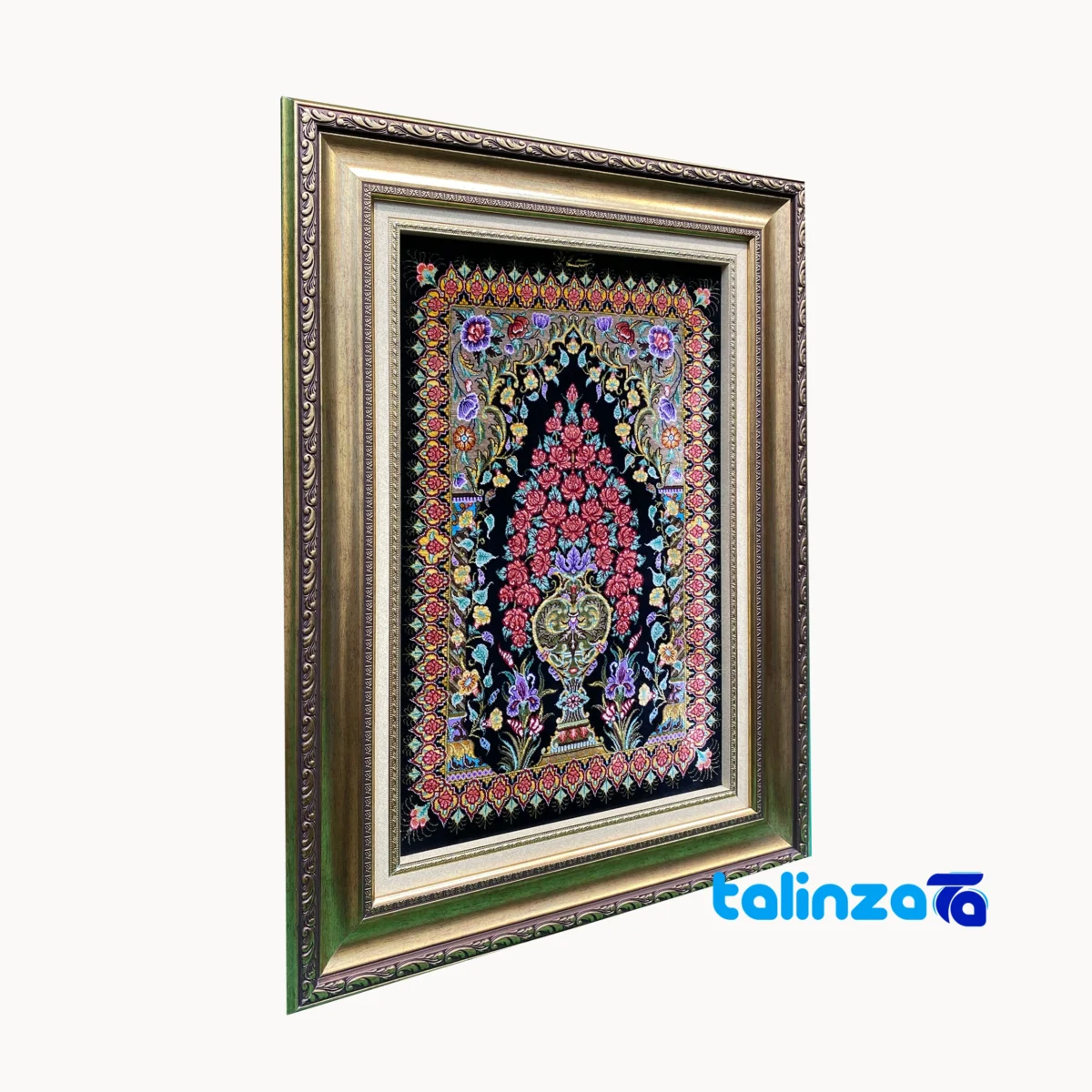 Detail view of Handmade Carpet Wall Art Floral Design Fancy pile texture close-up