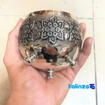 Detail view of ZH Copper Bowl Decorative Ice Cream Dish Stylish Design finish and material
