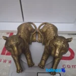 China Bronze Tiger Statue Sitting Design Set of 2 finish and material detail view)