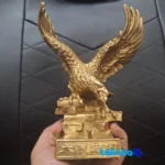 Bronze Eagle Sculpture Golden Design Decorative Piece finish and material detail view)