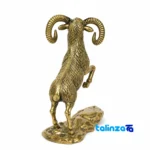 Brass Deer Figurine - Stunning Home Decor threads close-up and texture (Detail view)