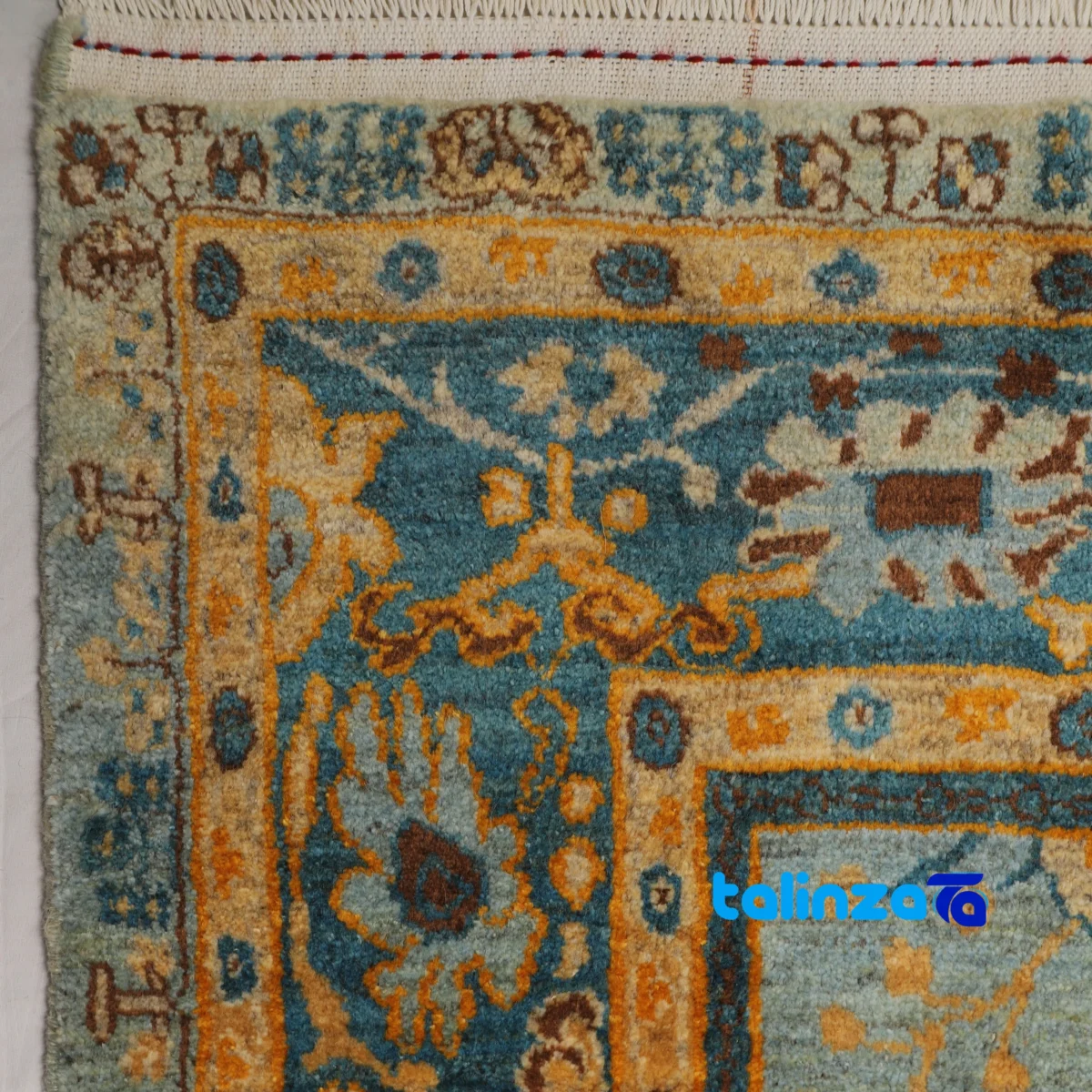 Edge view of Persian Handwoven Rug Sultanabad Model Hand wash only border and finishing