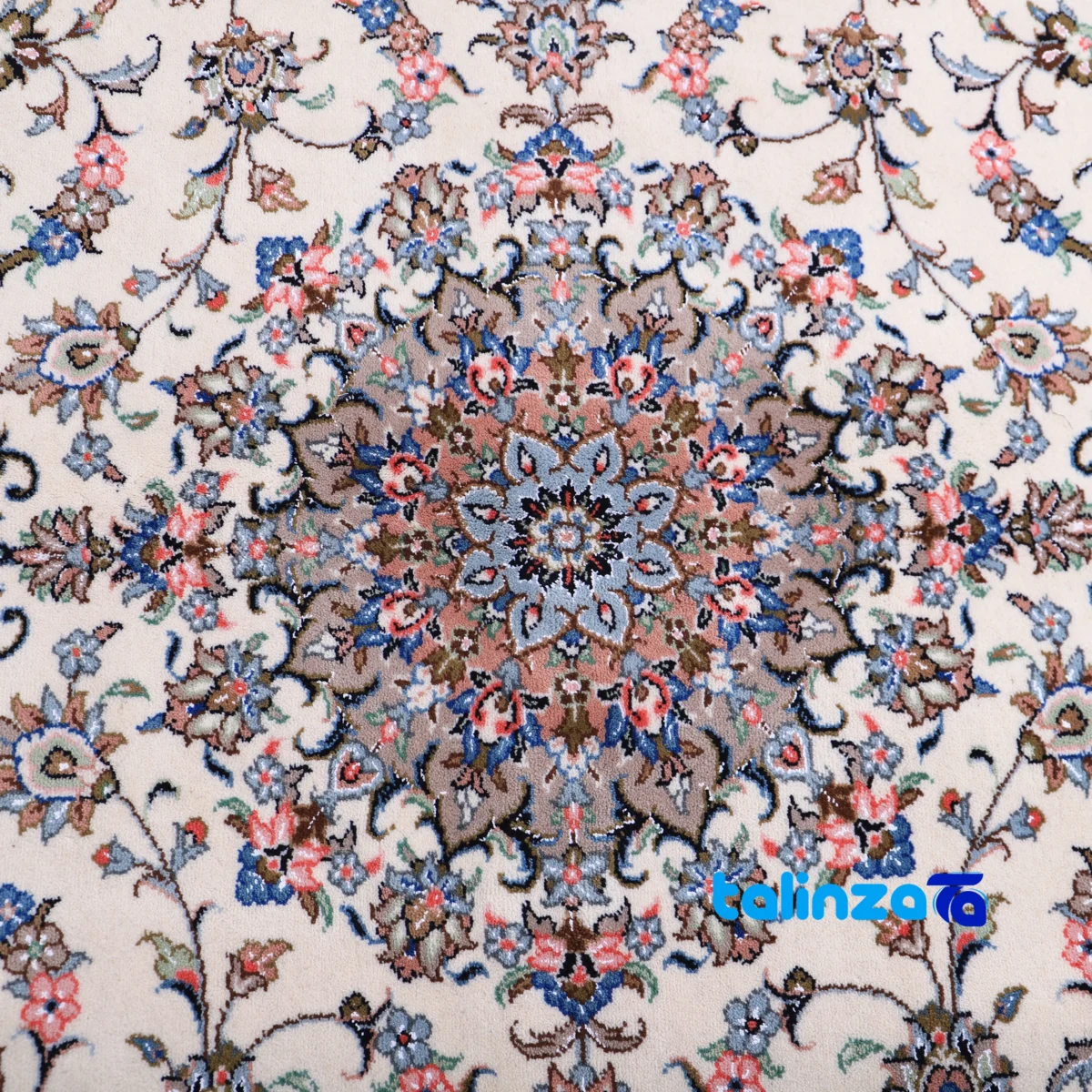 Maral Handwoven Rug Design Pattern binding and edges (Corner detail)