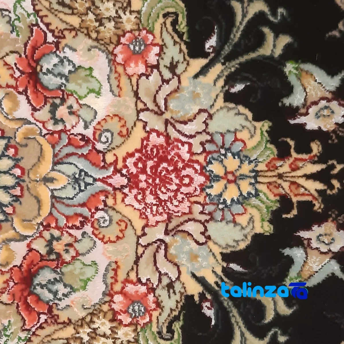 Corner detail of Tabriz Handwoven Carpet Floral Design 150x100 cm binding and edges