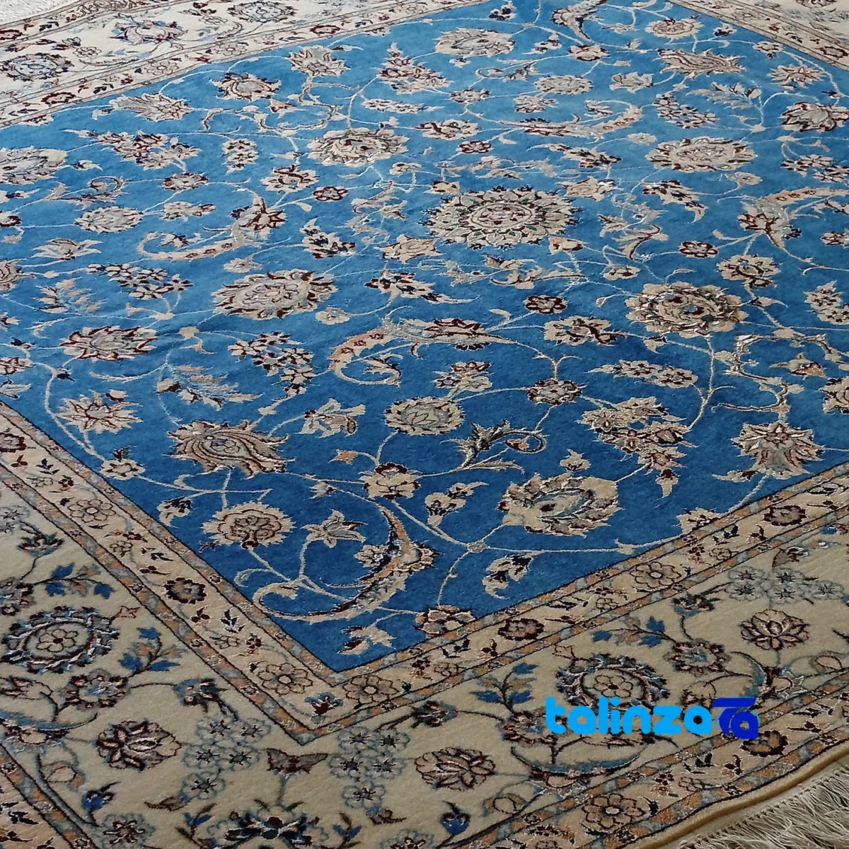 Edge view of Nain Handwoven Rug Square Design Soft Blue border and finishing