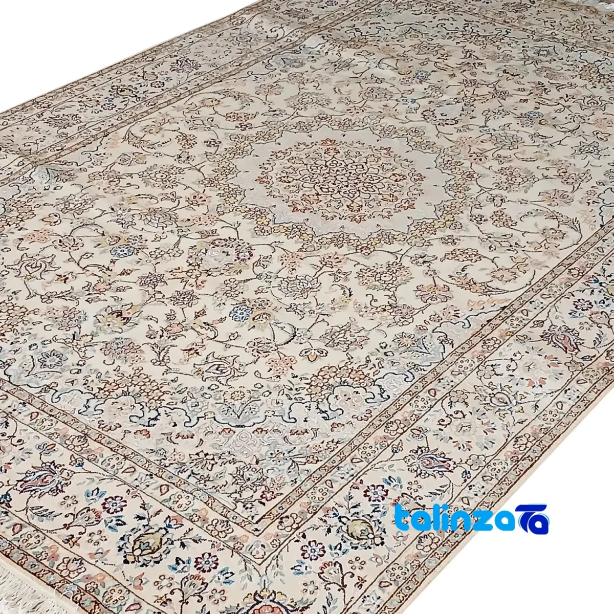Naiin Handwoven Rug Latchak Design Cream border and finishing (Edge view)