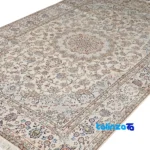 Naiin Handwoven Rug Latchak Design Cream border and finishing (Edge view)