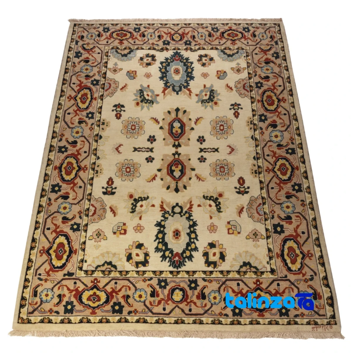 C Persia Handwoven Rug Elegant Design binding and edges (Corner detail)