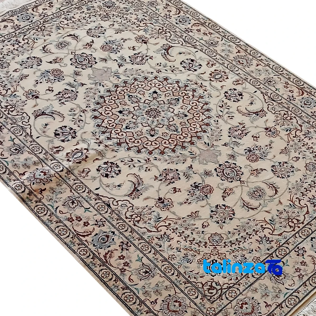 Nain Handwoven Rug Latchak Design Cream - Edge view showing border and finishing