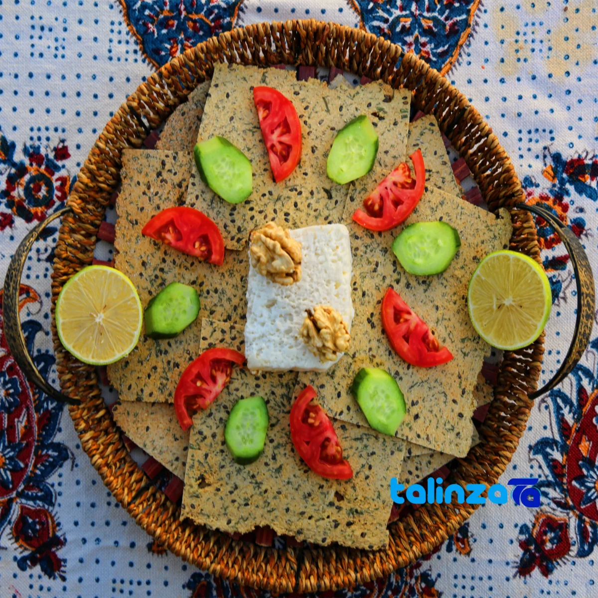 Talaye Daran Oatmeal Bread Diabetic-Friendly finish and material detail view)