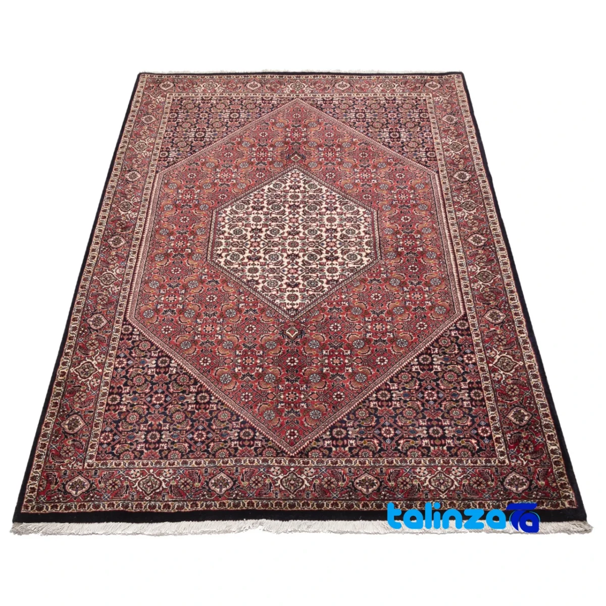 Corner detail of C Persian Handwoven Rug Luxurious Design 176x111x1 cm binding and edges