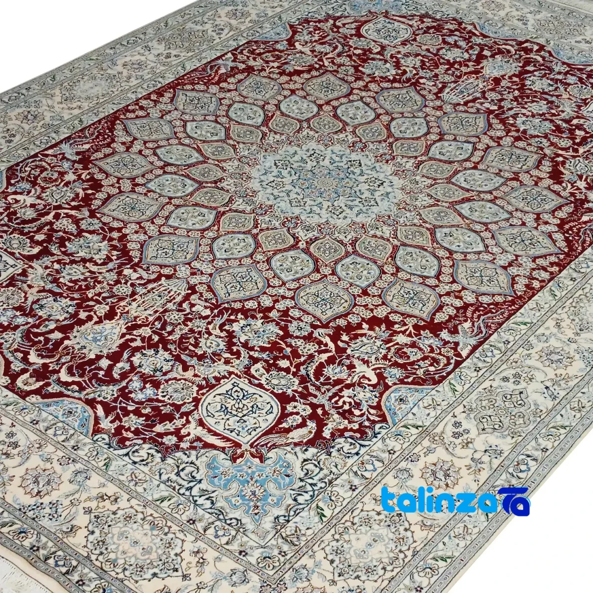 Edge view of Habibian Nain Handwoven Carpet Unique Dome Pattern border and finishing