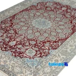 Edge view of Habibian Nain Handwoven Carpet Unique Dome Pattern border and finishing