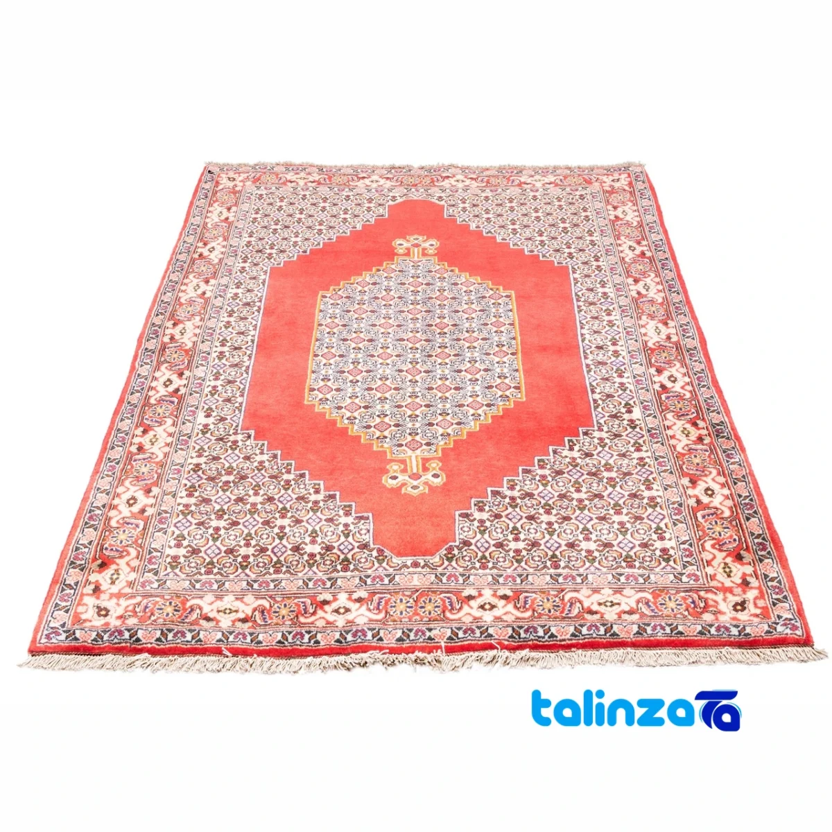 Edge view of C Persia Handwoven Rug Elegant Design border and finishing