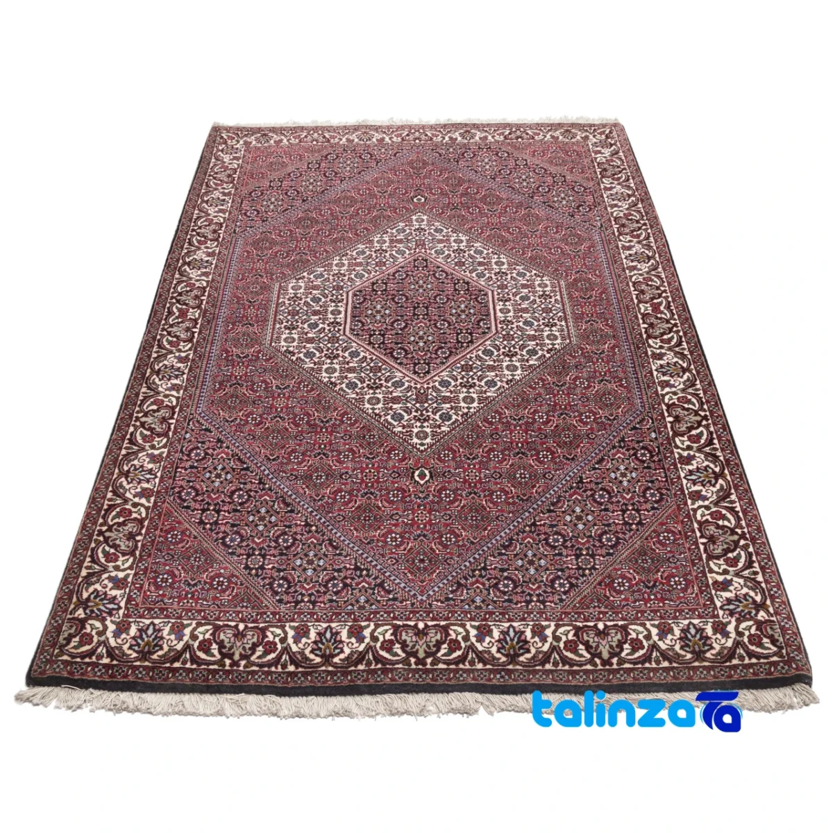 Edge view of C Persia Handwoven Rug Luxurious Design border and finishing