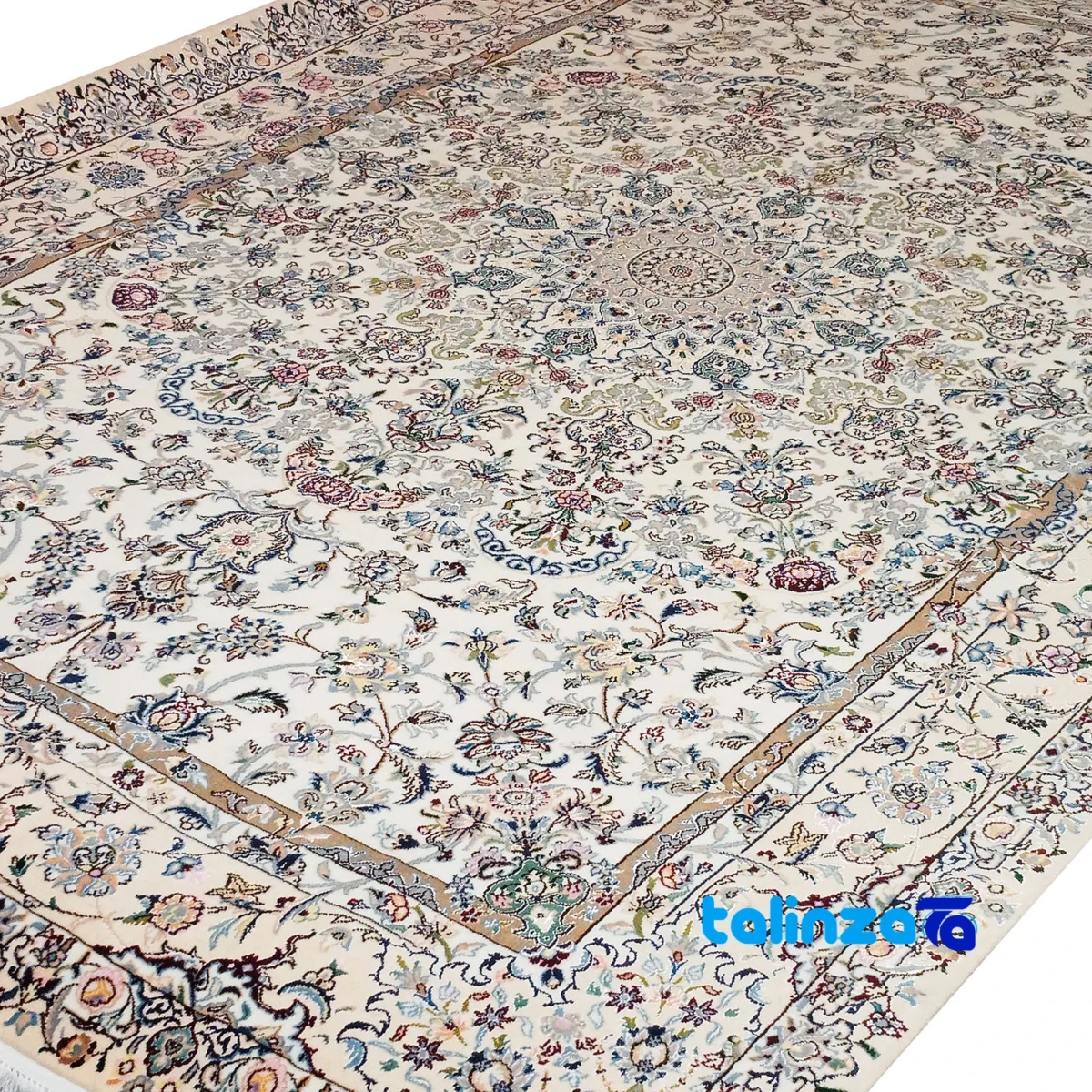 Nain Handwoven Rug Cream Model 002 - Edge view showing border and finishing