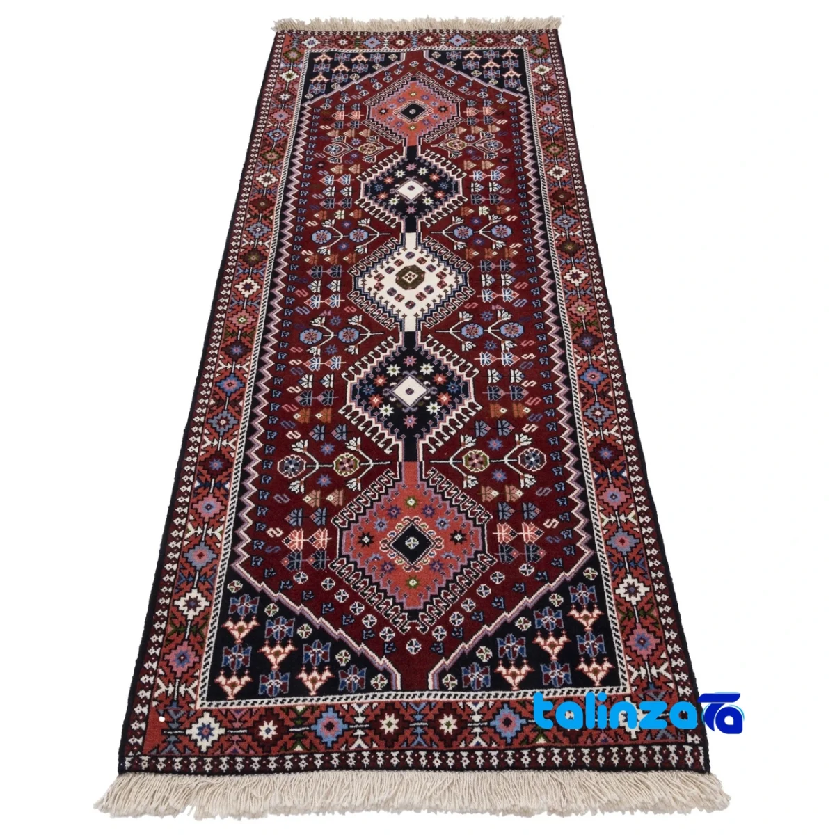 Si Persia Handwoven Runner Vibrant Red finish and material detail view)