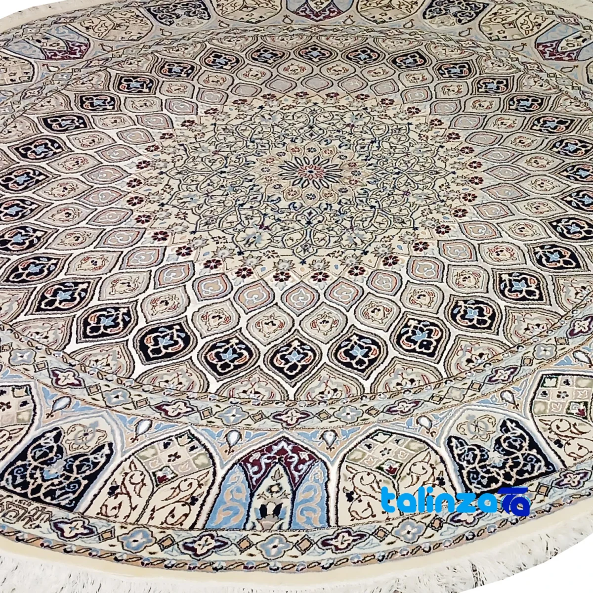 Corner detail of Nain Handmade Round Rug Colorful Design binding and edges