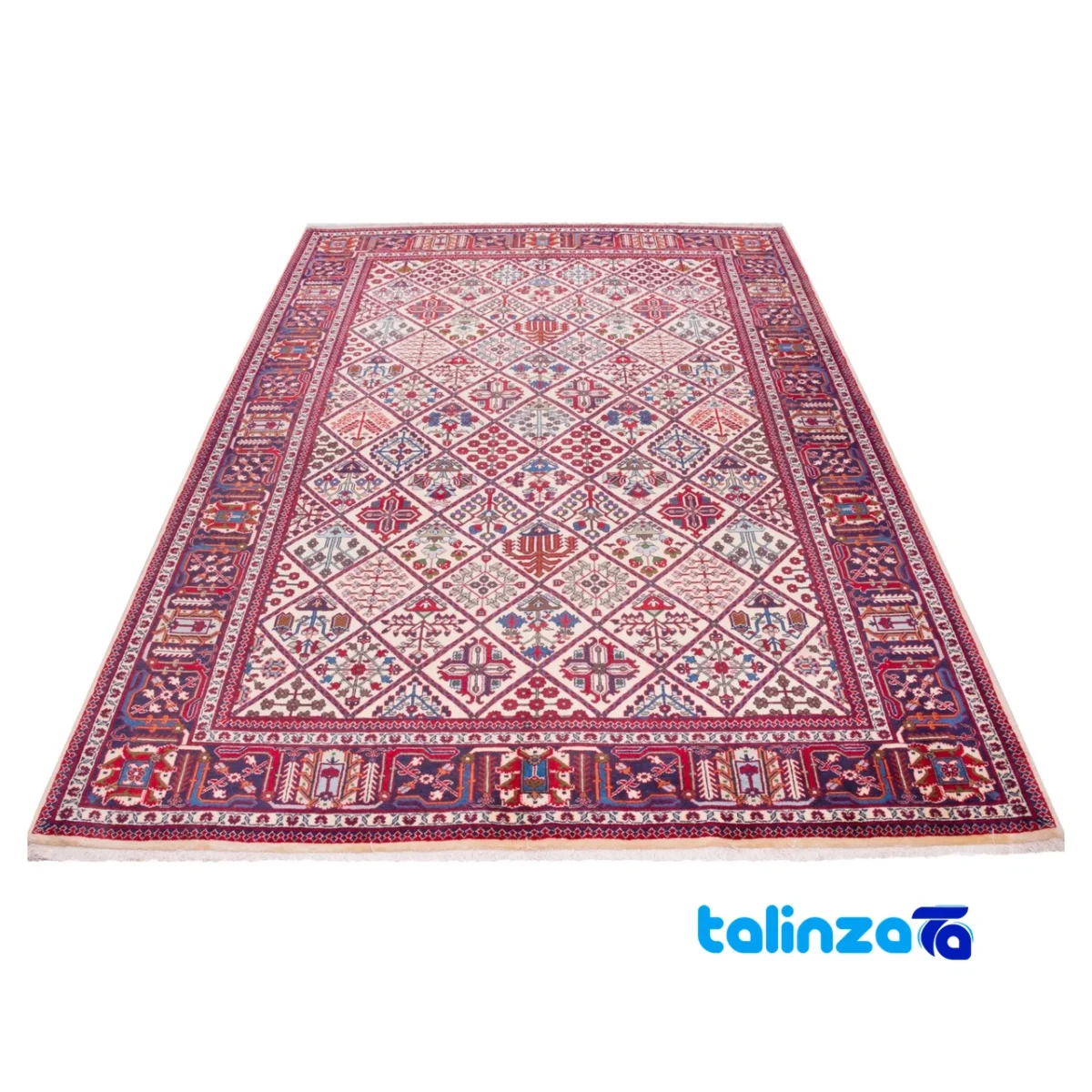 Edge view of Si Persia Handwoven Carpet Elegant Design border and finishing