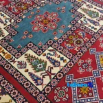 Qashqai Handwoven Carpet Traditional Design binding and edges (Corner detail)