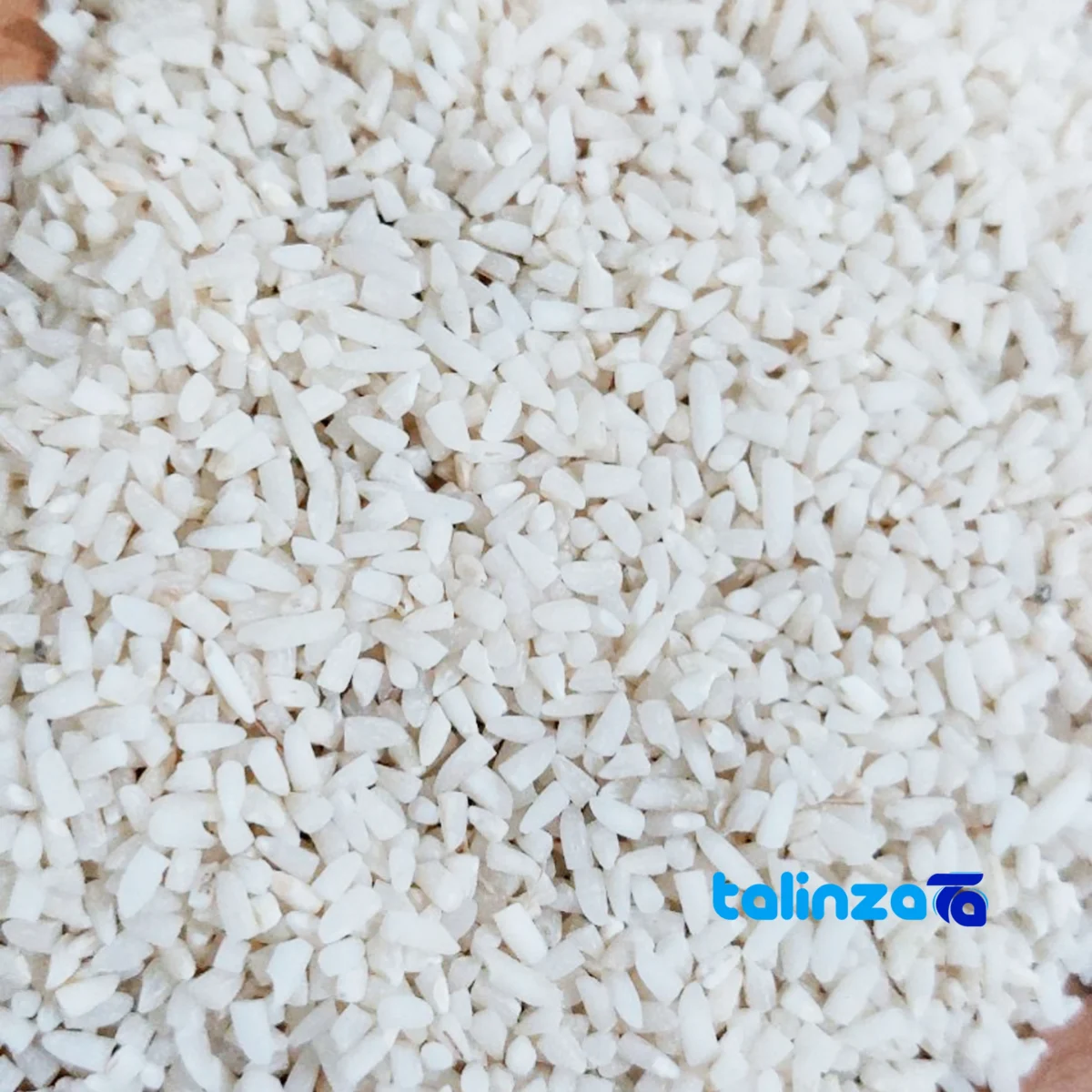 Packaging view of Etemad Khub Hashemi Semi-broken Rice From Lahijan Premium seal and bag finish