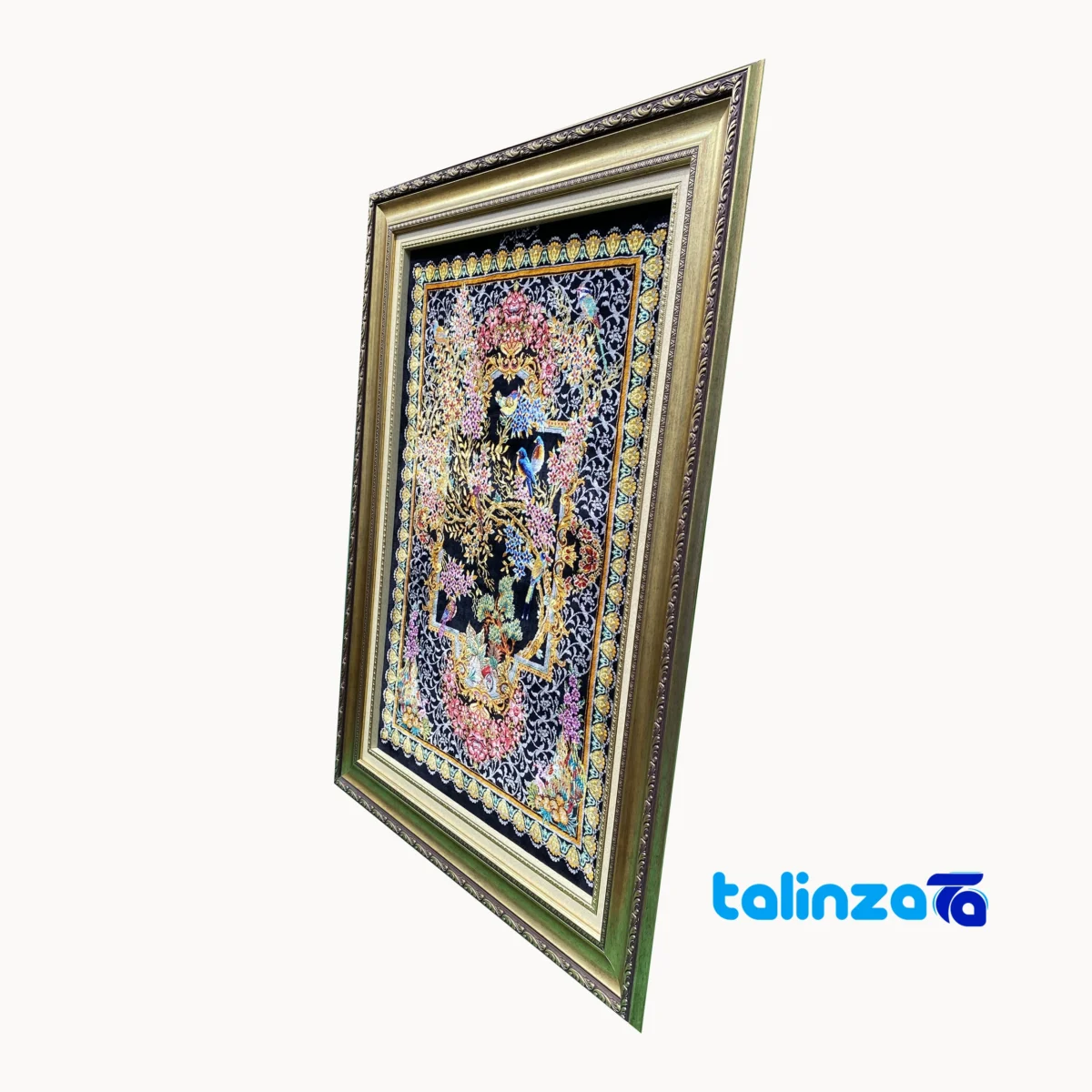 Edge view of Handmade Carpet Wall Art Bird Design border and finishing