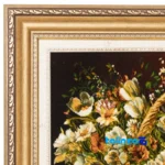 Edge view of Si Persia Handwoven Tapestry Floral Design border and finishing