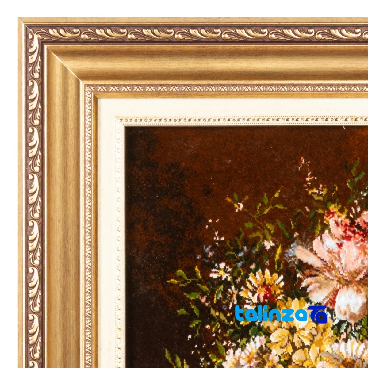 Edge view of Si Persia Handwoven Tapestry Floral Design border and finishing