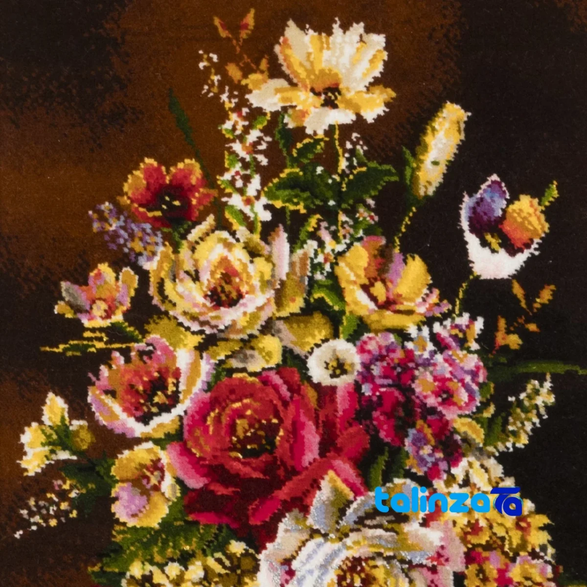 Side view of Si Persia Handwoven Tapestry Floral Design profile and structure