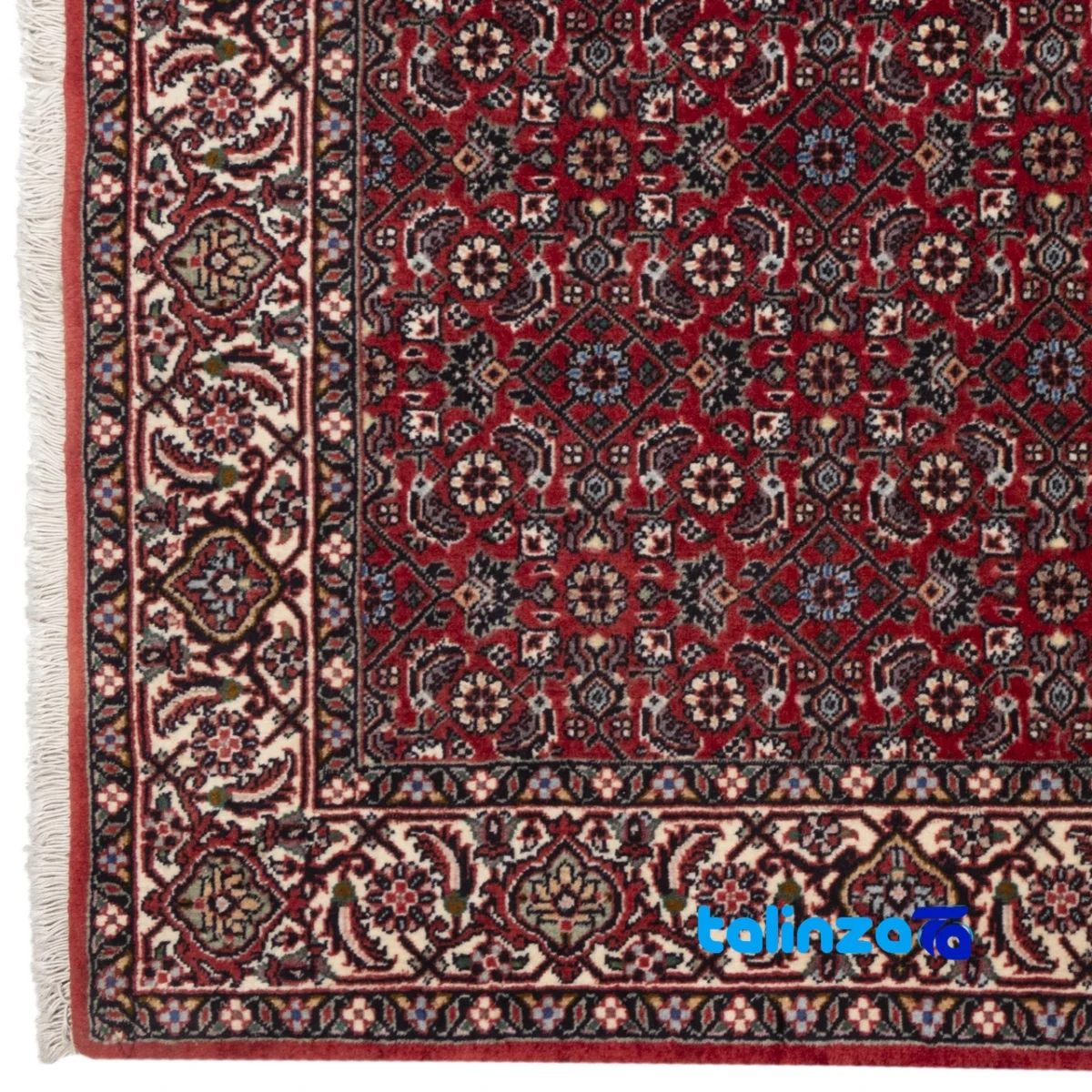 C Persia Handwoven Rug - Luxurious Red Design 196x102x1 cm room styling and scale (In-room view)