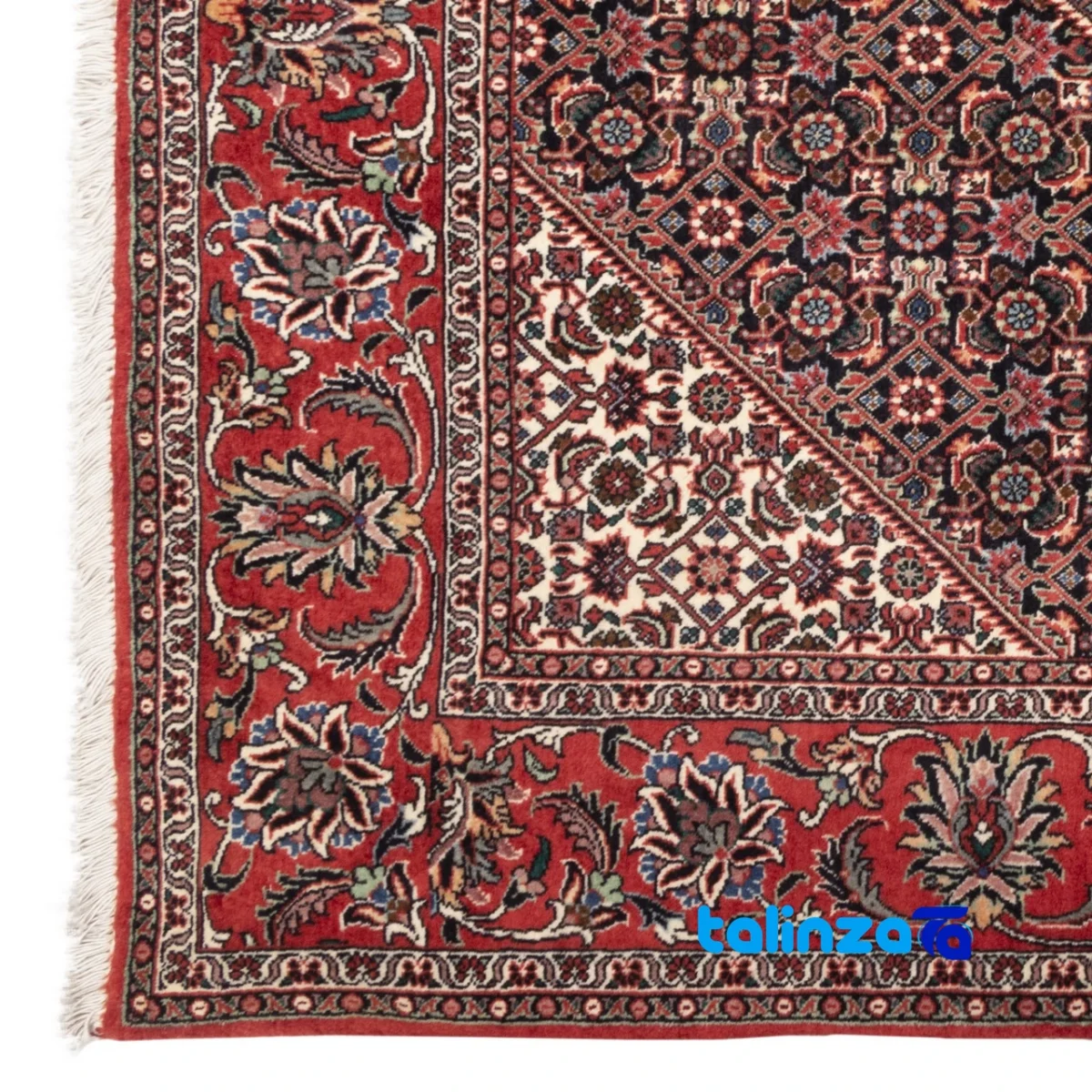 Si Persia Handwoven Rug Red - In-room view showing room styling and scale
