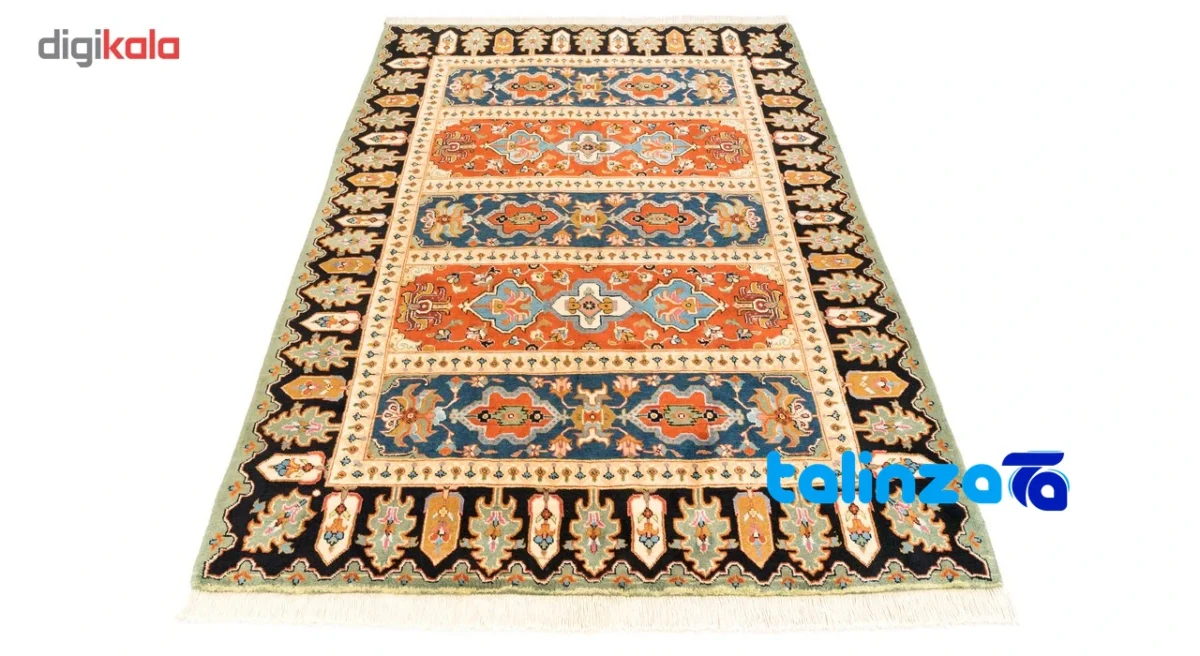 Room setting of Si Persia Handwoven Rug Geometric Design floor placement example