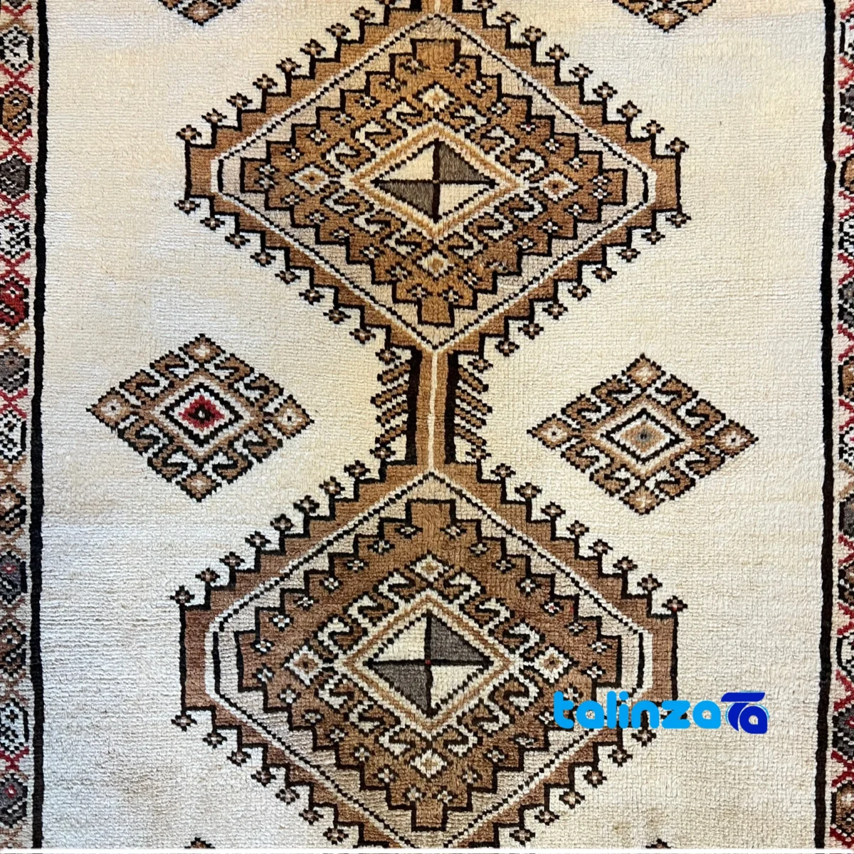 Shiraz Handmade Carpet Geometric Design Cream - Room setting showing floor placement example