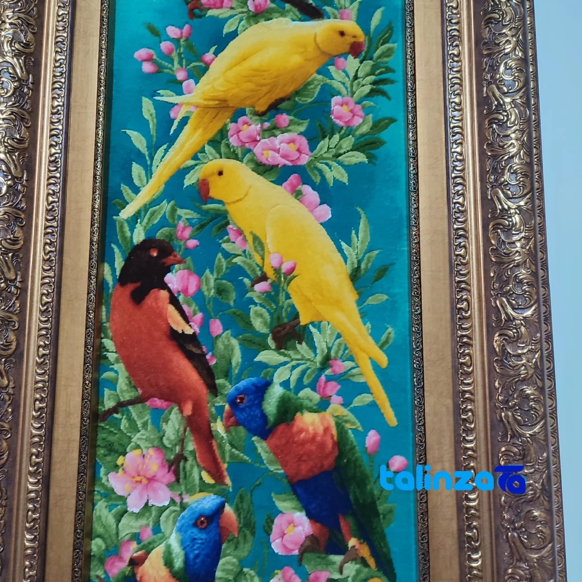 Top view of RT Handwoven Carpet Tapestry Parrot Design pattern and color tone
