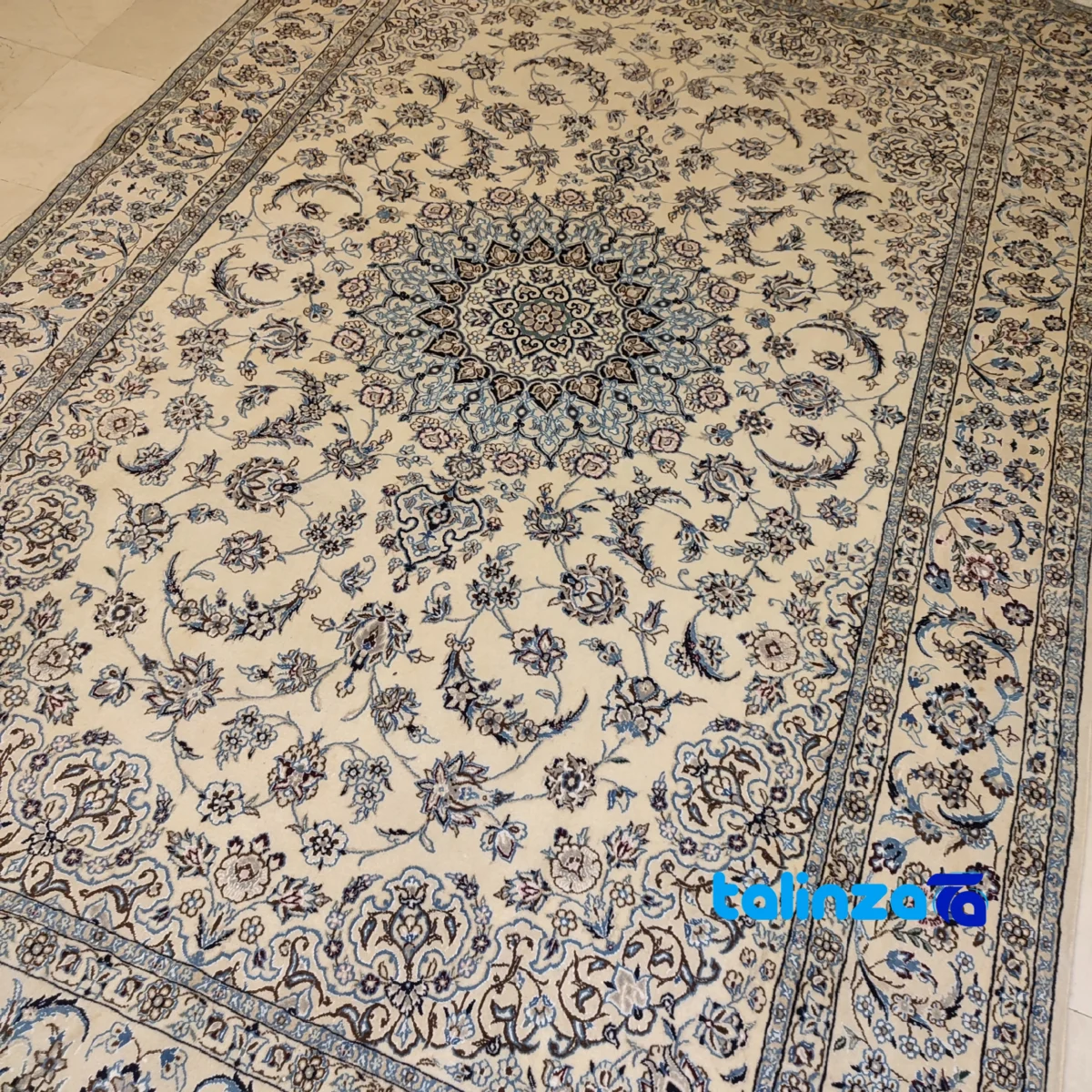 Nayin Handwoven Carpet Sun Design overall layout (Full spread)