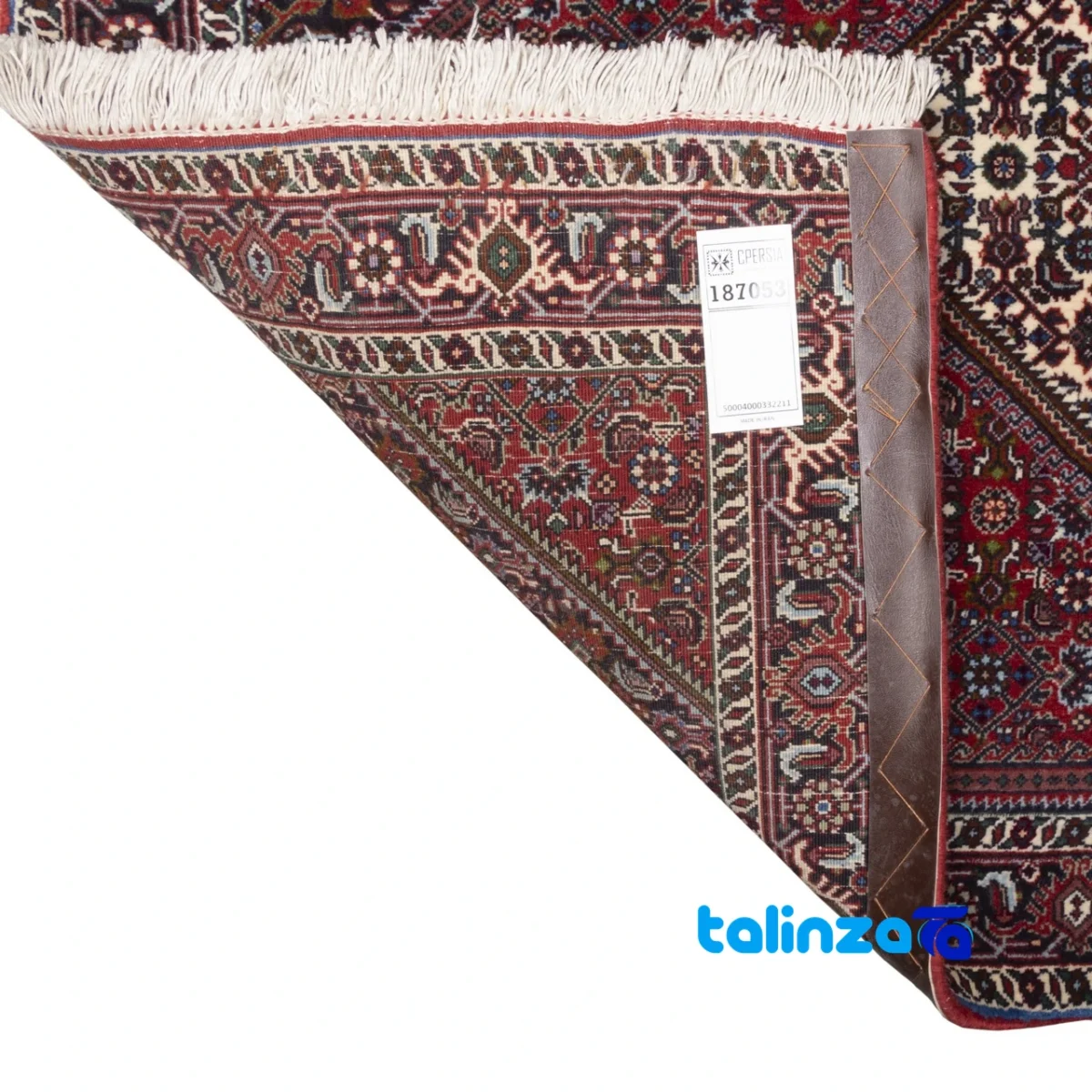 Persia Handwoven Rug Traditional Design Red pattern and color tone (Top view)
